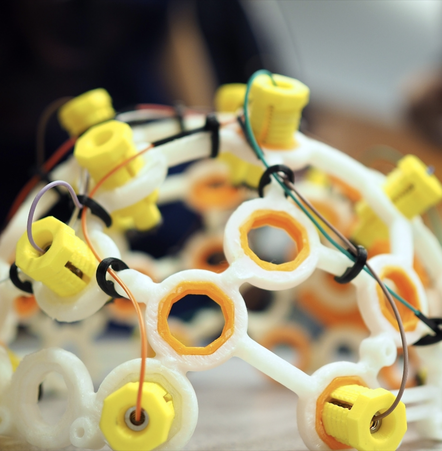 EEG headset for MindTap